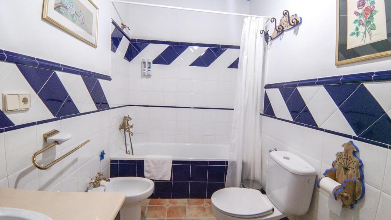 Bed & Breakfast La Aldaba, Antigua Casa De Labor